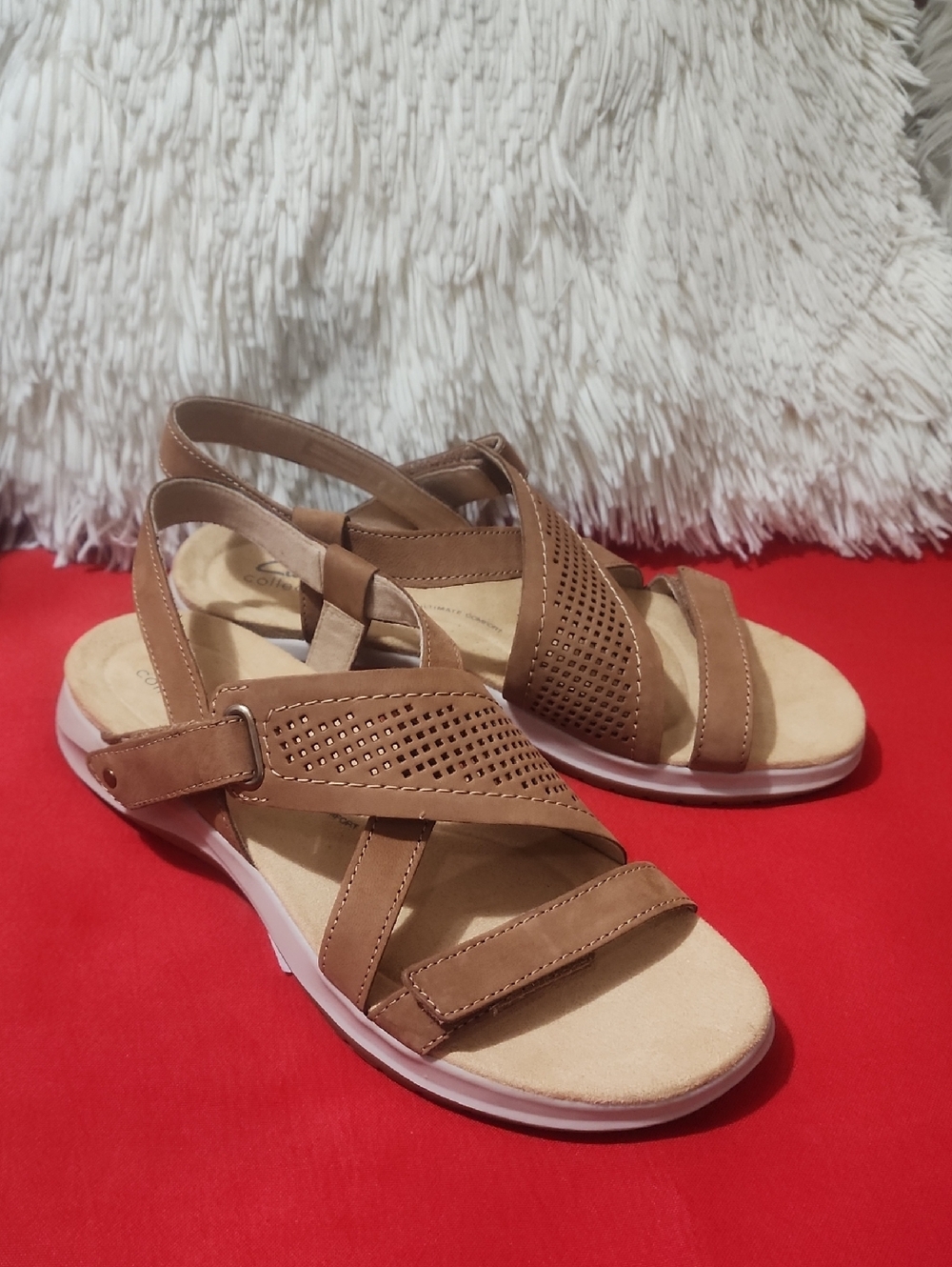 Clarks Maelynn Gem Sandals - Picture 2 of 8